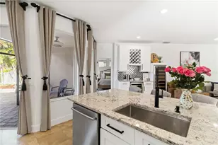 11519 Sweet Flag Dr, Lakewood Ranch, FL 34202 - Photo 13