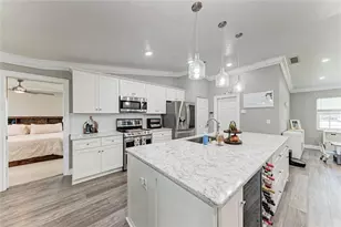 4633 Glenbrooke Terrace, Sarasota, FL 34243 - Photo 9