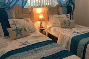 10004 Cortez Rd W, Bradenton, FL 34210 - Photo 17