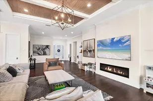 1614 Bay Rd, Sarasota, FL 34239 - Photo 9