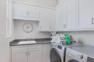 1614 Bay Rd, Sarasota, FL 34239 - Photo 29