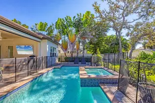 1614 Bay Rd, Sarasota, FL 34239 - Photo 37