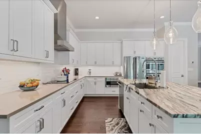 1614 Bay Road, Sarasota, FL 34239 - Photo 11