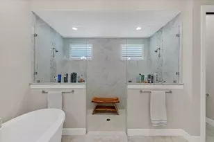 1614 Bay Rd, Sarasota, FL 34239 - Photo 23