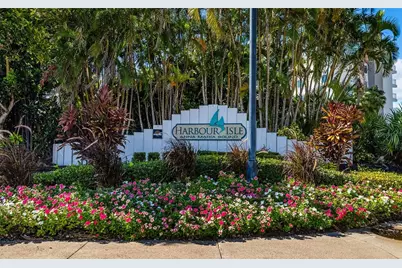 339 Sapphire Lake Drive #101, Bradenton, FL 34209 - Photo 41