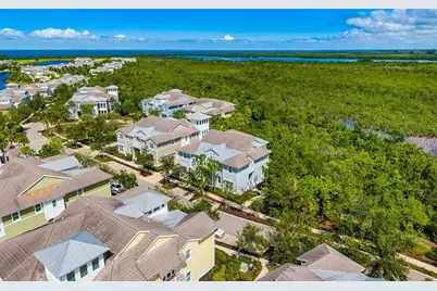 339 Sapphire Lake Drive #101, Bradenton, FL 34209 - Photo 3