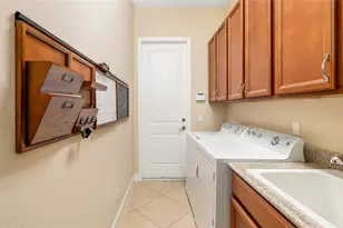 339 Sapphire Lake Dr, Bradenton, FL 34209 - Photo 27