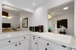 4620 Guava Ct, Sarasota, FL 34234 - Photo 15