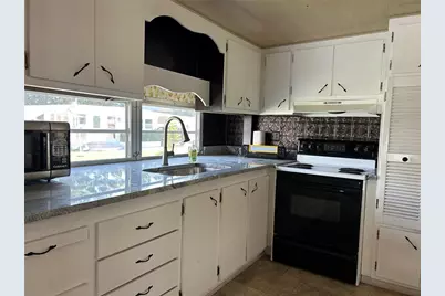 1709 Olympia Fields Street, Sarasota, FL 34234 - Photo 5