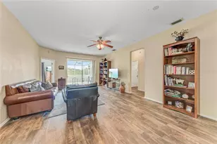 920 Springwood Cir, Bradenton, FL 34212 - Photo 9