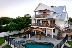 2111 51st Blvd E, Bradenton, FL 34208 - Photo 23