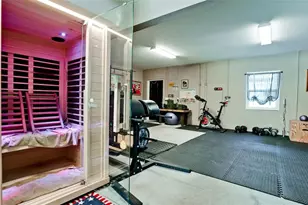 2111 51st Blvd E, Bradenton, FL 34208 - Photo 77