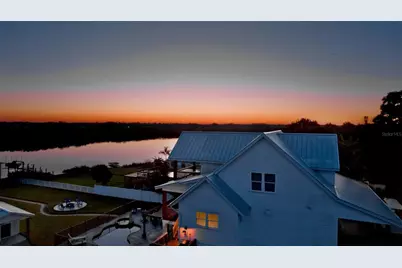 2111 51st Boulevard E, Bradenton, FL 34208 - Photo 97