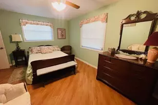 550 46th St, Sarasota, FL 34234 - Photo 27