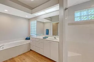 7853 Chick Evans Pl, Sarasota, FL 34240 - Photo 11