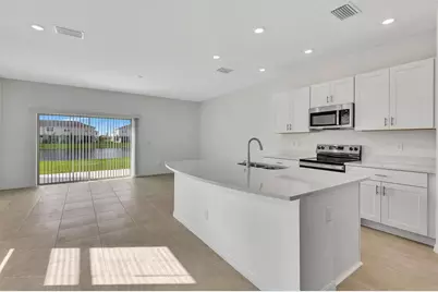 16556 Bergamo Place, Lakewood Ranch, FL 34211 - Photo 9