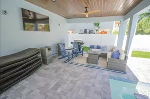 2305 Avenue C, Bradenton Beach, FL 34217 - Photo 41