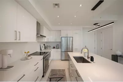 111 S Pineapple Avenue #1013, Sarasota, FL 34236 - Photo 13