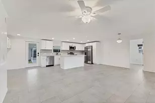 6710 36th Ave E, Palmetto, FL 34221 - Photo 7