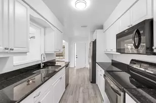 2544 Orsova Way, Sarasota, FL 34231 - Photo 15