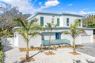 2585 Clematis St, Sarasota, FL 34239 - Photo 3