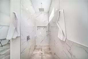 2585 Clematis St, Sarasota, FL 34239 - Photo 29