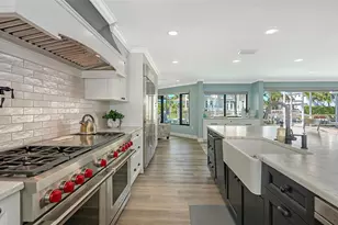 595 Bowsprit Ln, Longboat Key, FL 34228 - Photo 15