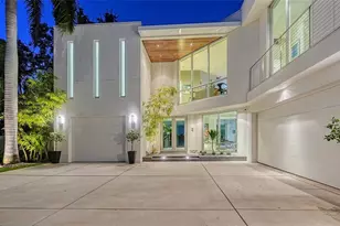 251 Cedar Park Cir, Sarasota, FL 34242 - Photo 9