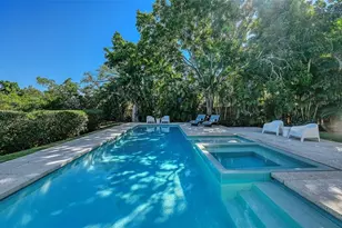 251 Cedar Park Cir, Sarasota, FL 34242 - Photo 57