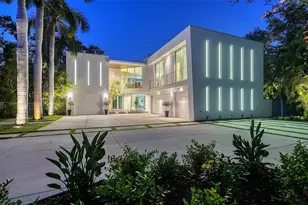 251 Cedar Park Cir, Sarasota, FL 34242 - Photo 7