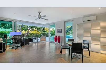 251 Cedar Park Circle, Sarasota, FL 34242 - Photo 49