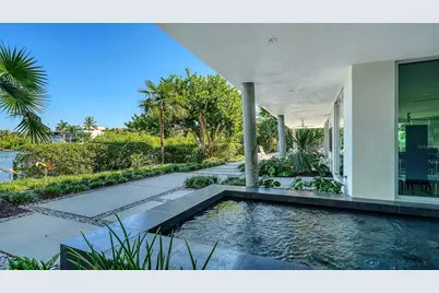 251 Cedar Park Circle, Sarasota, FL 34242 - Photo 59