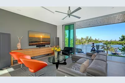 251 Cedar Park Circle, Sarasota, FL 34242 - Photo 17