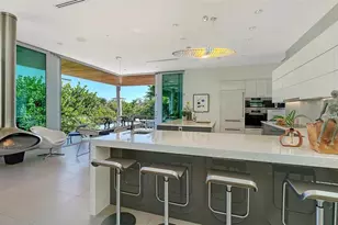 251 Cedar Park Cir, Sarasota, FL 34242 - Photo 21