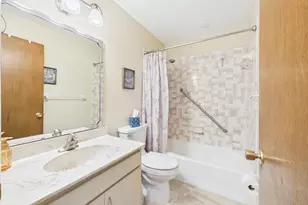 3225 Golden Eagle Ln, Sarasota, FL 34231 - Photo 23