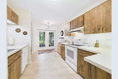 3225 Golden Eagle Lane, Sarasota, FL 34231 - Photo 21