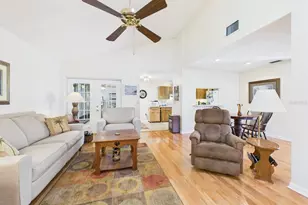 3225 Golden Eagle Ln, Sarasota, FL 34231 - Photo 13