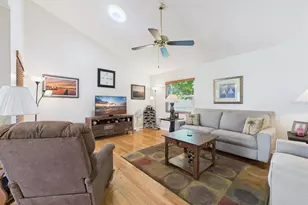 3225 Golden Eagle Ln, Sarasota, FL 34231 - Photo 11