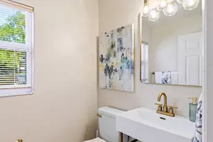 1703 Starling Dr, Sarasota, FL 34231 - Photo 7