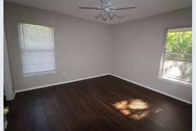 8114 45th Court E #7, Sarasota, FL 34243 - Photo 5