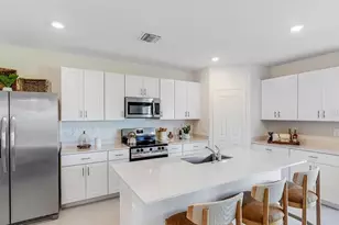 3813 Ambersweet Xing, Parrish, FL 34219 - Photo 3