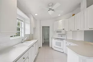 5533 Avellino Pl, Sarasota, FL 34238 - Photo 9