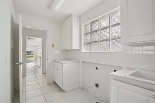 5533 Avellino Pl, Sarasota, FL 34238 - Photo 21