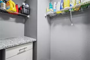 101 S Gulfstream Ave, Sarasota, FL 34236 - Photo 29