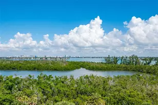 2050 Benjamin Franklin Dr, Sarasota, FL 34236 - Photo 41