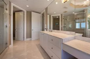 2050 Benjamin Franklin Dr, Sarasota, FL 34236 - Photo 25