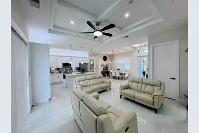 528 Jacaranda Parkway E, Cape Coral, FL 33909 - Photo 21