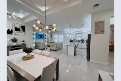 528 Jacaranda Parkway E, Cape Coral, FL 33909 - Photo 13