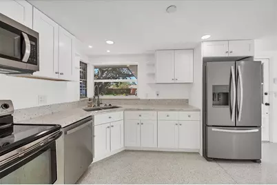 6711 S Lockwood Ridge Road, Sarasota, FL 34231 - Photo 5