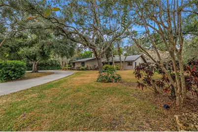 4605 Stone Ridge Trail, Sarasota, FL 34232 - Photo 5